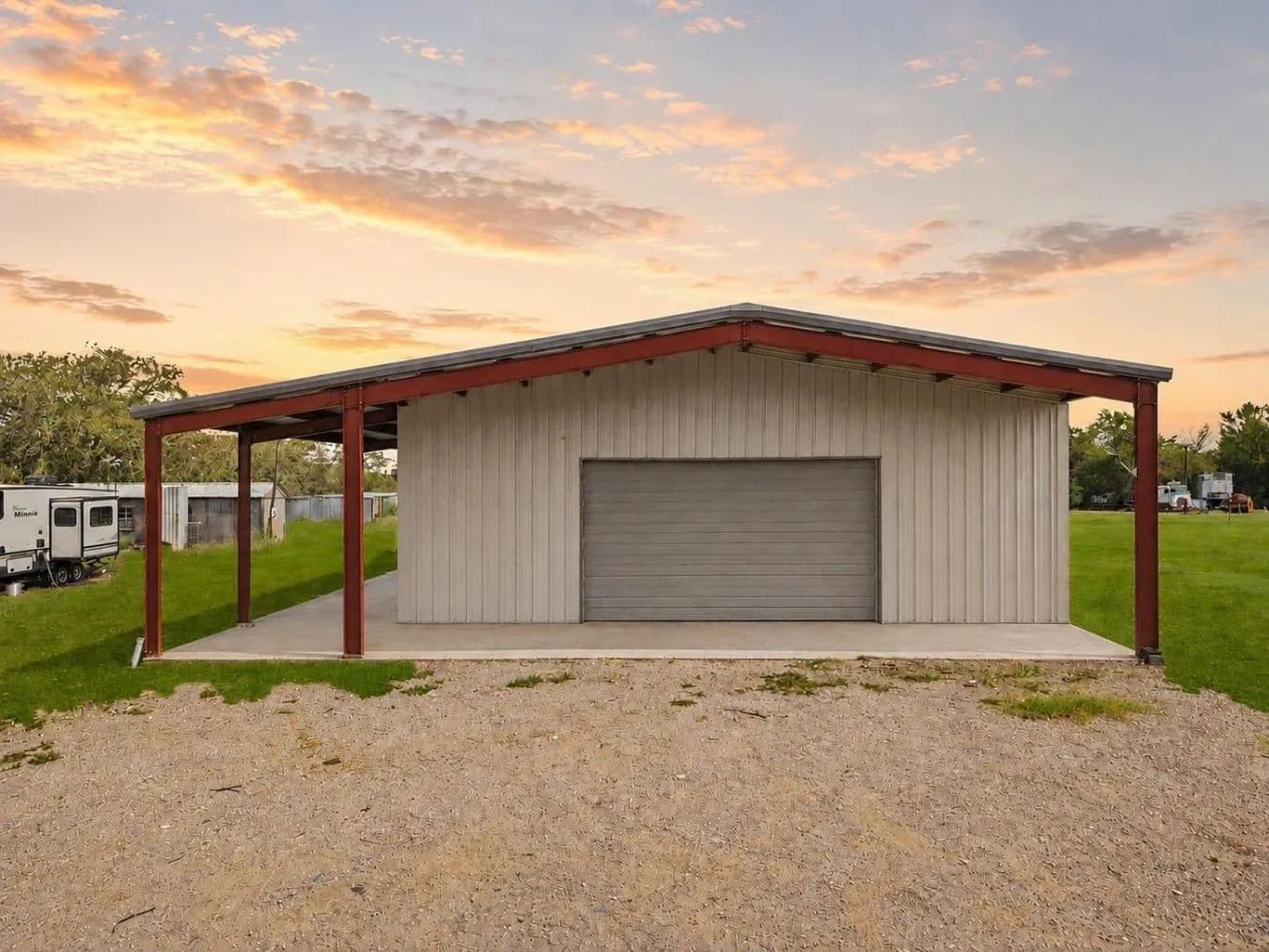 600 County Road 504 - Flatonia, Texas, 78941