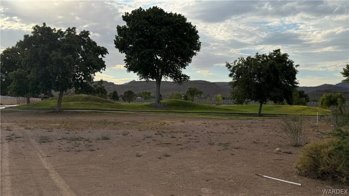 0.43 Acres of Land for Sale in Kingman, AZ - Kingman, Arizona, 86401