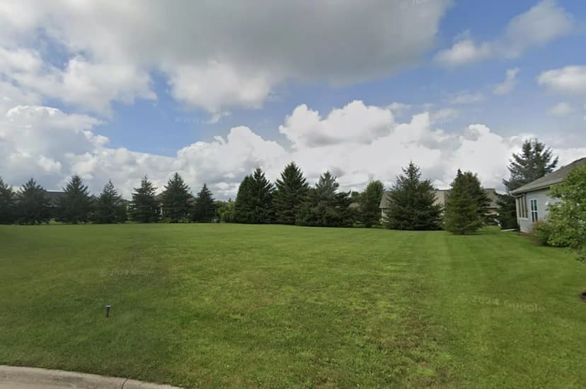 Property from 511 Woodlawn Ct #F - KW