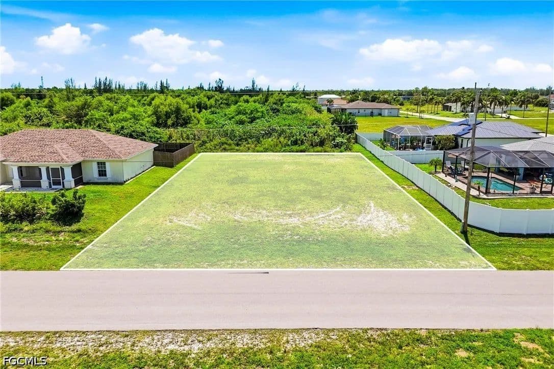 Vacant Land in Cape Coral - Cape Coral, Florida, 33993