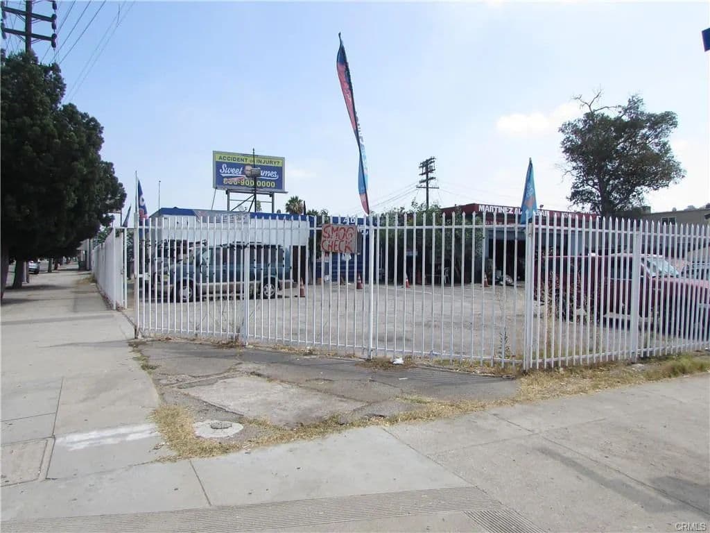 Lots & Land-Other in Los Angeles - Los Angeles, California, 90065