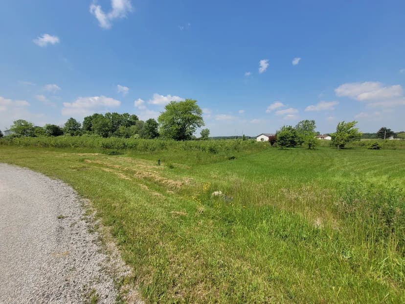 Land -Single Family Acreage in West Salem