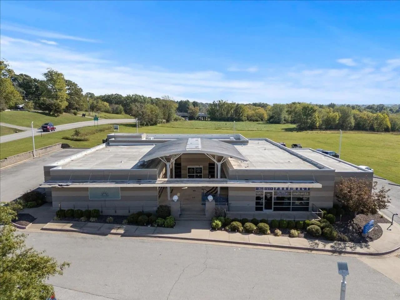 Commercial Building directly off of Interstate 49 Northwest Arkansas - Springdale, Arkansas, 72762