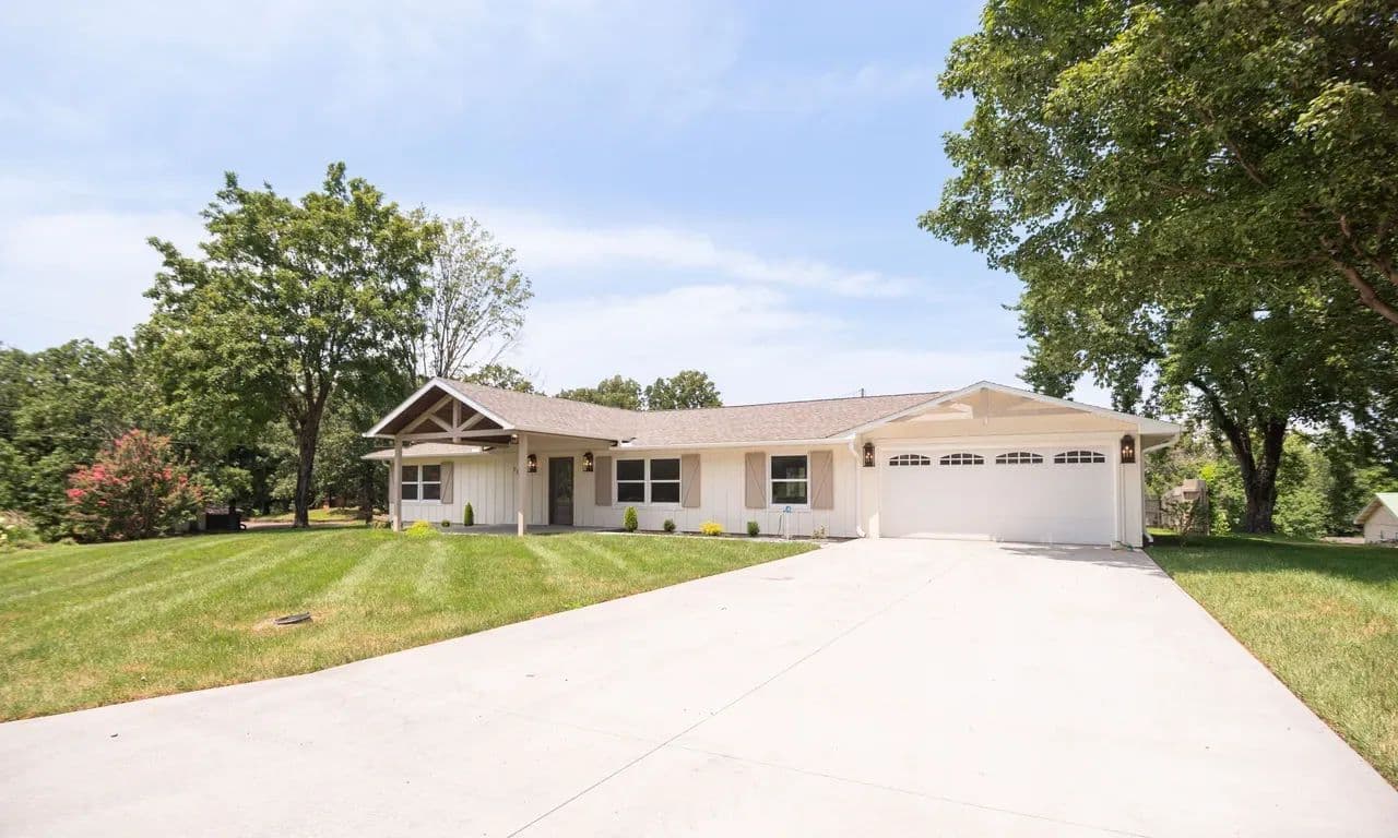 Stunning 3-Bed Home in Bloomfield, MO - Bloomfield, Missouri, 63825