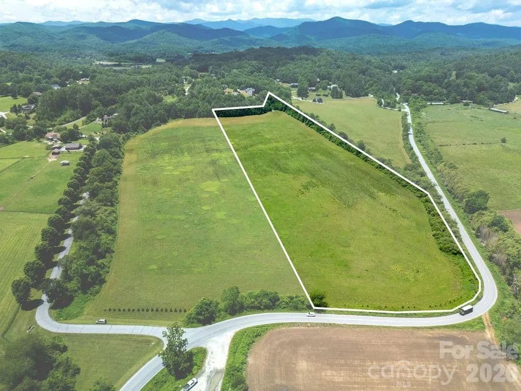 20.45 Acres of Land for Sale in Brevard, NC - Brevard, North Carolina, 28712
