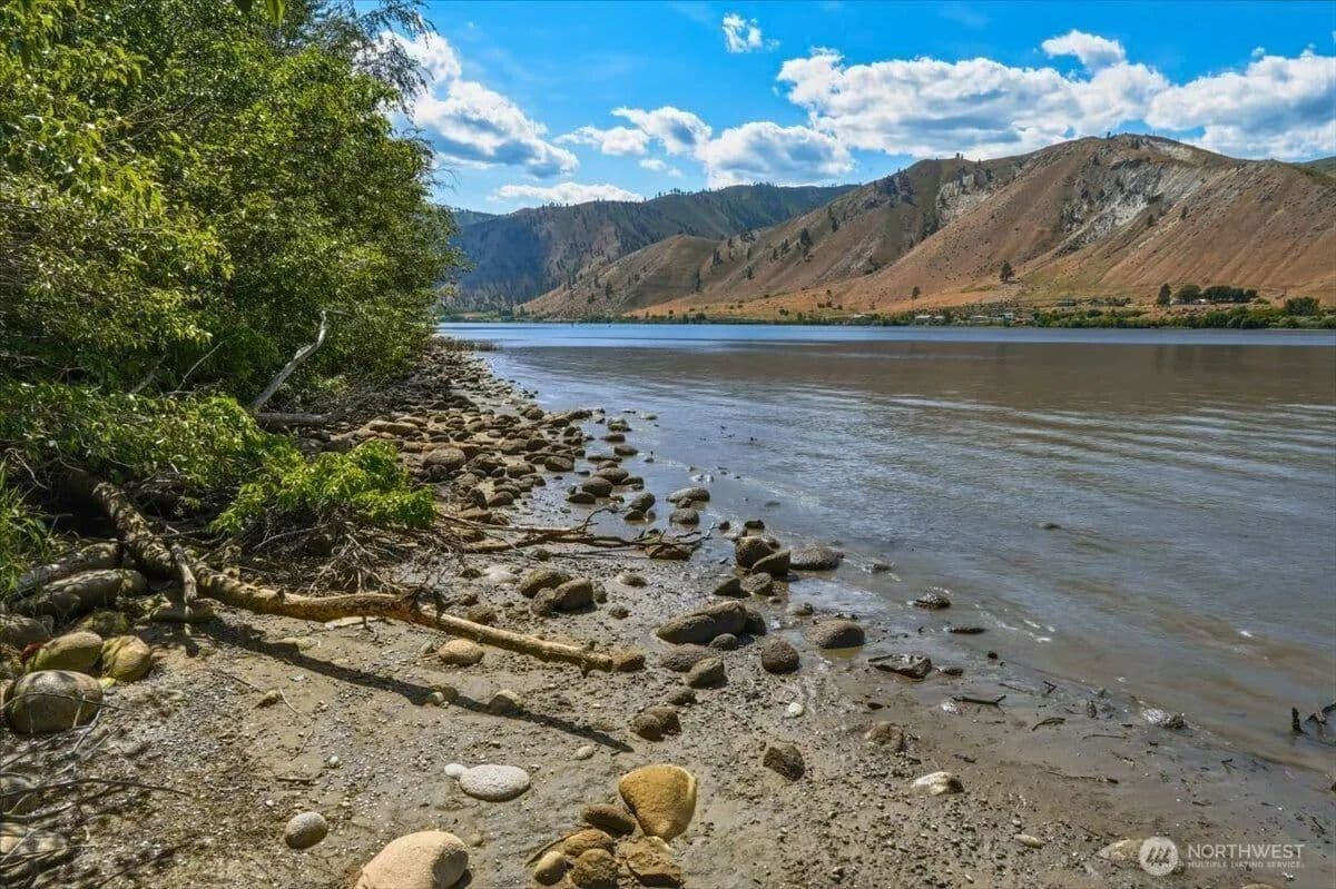 5.53 Acres of Land for Sale in Orondo, WA - Orondo, Washington, 98843