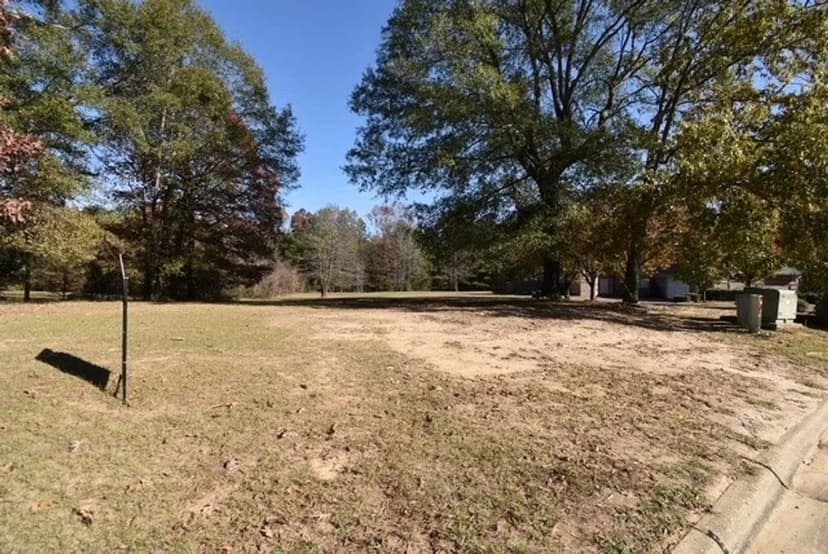 5808 Winchester Dr.