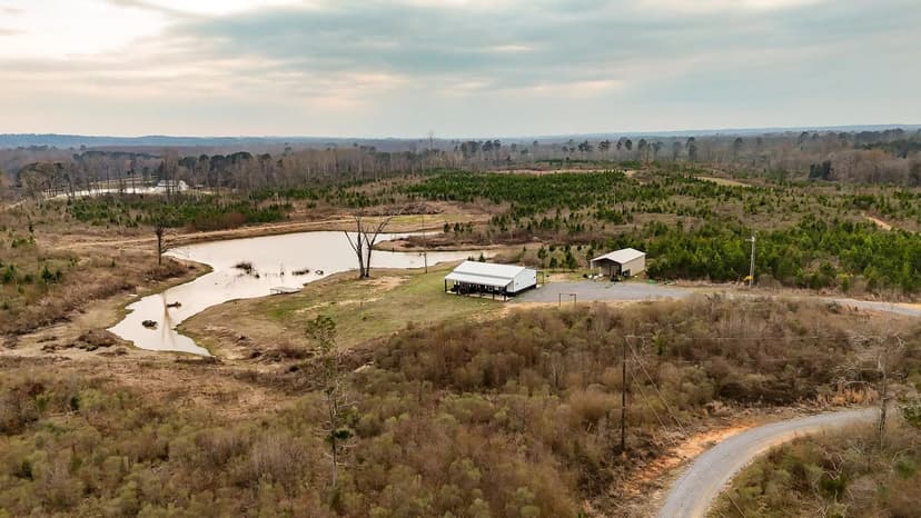Camp Retreat with Prime Deer Hunting & Timber Near the Homochitto River