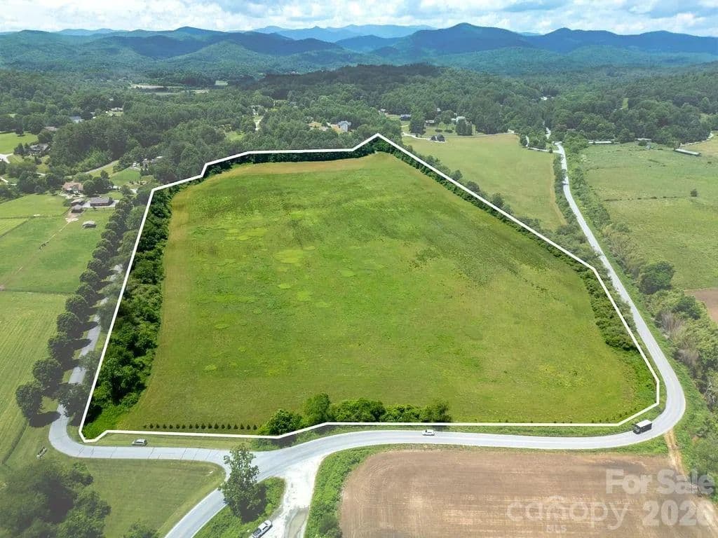 41.69 Acres of Land for Sale in Brevard, NC - Brevard, North Carolina, 28712