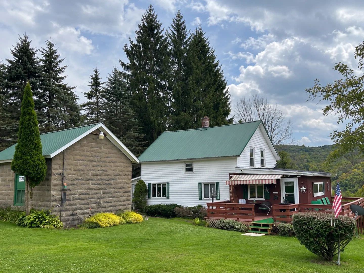 Country Home with Large Garage and Views in Bolivar NY 7321 Shaner Hill Rd - Bolivar, New York, 14715
