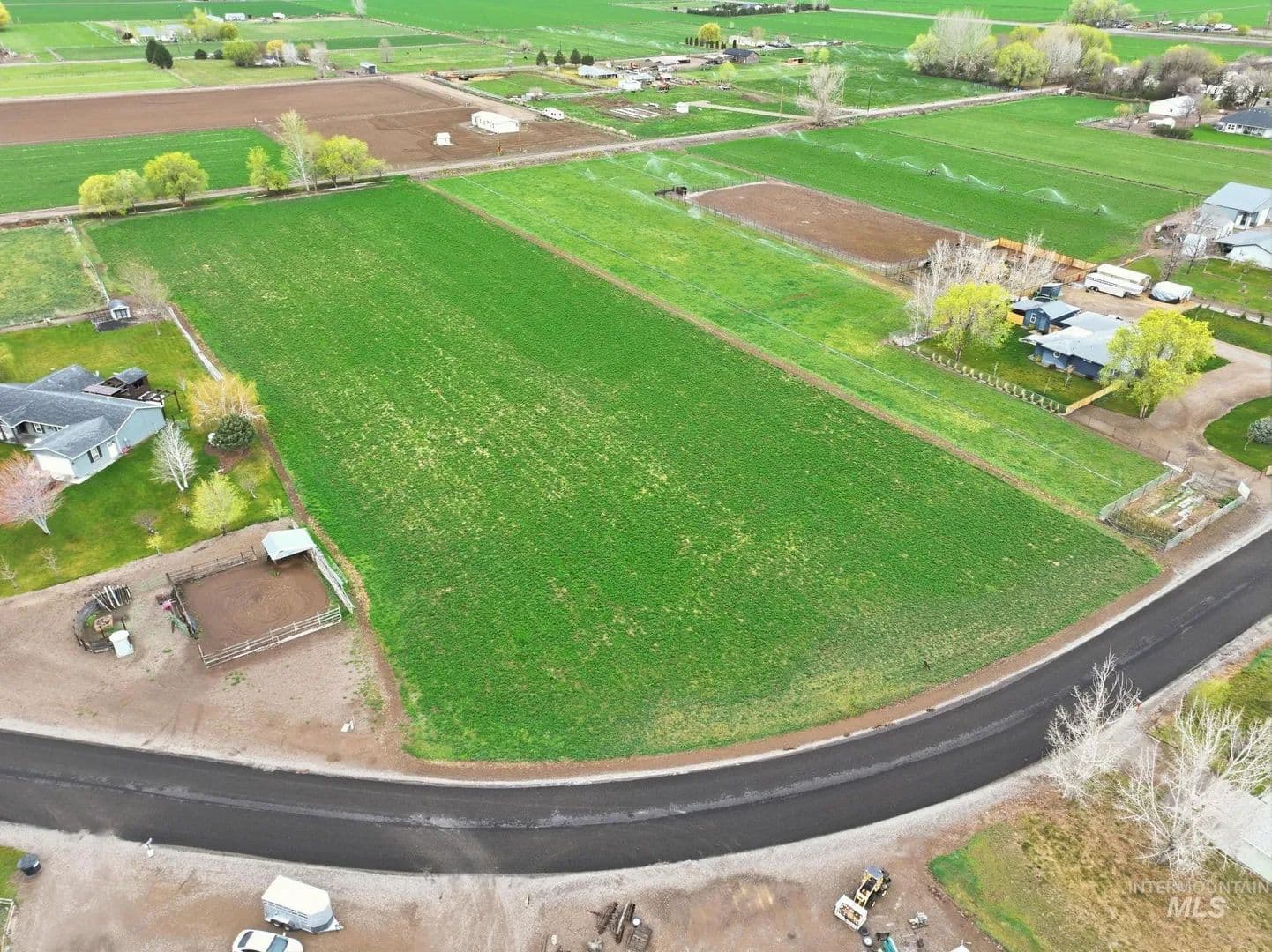Lots & Land-Other in Hammett - Hammett, Idaho, 83627