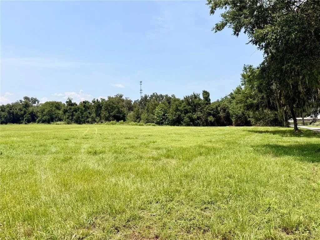 Vacant Land in Center Hill - Center Hill, Florida, 33514