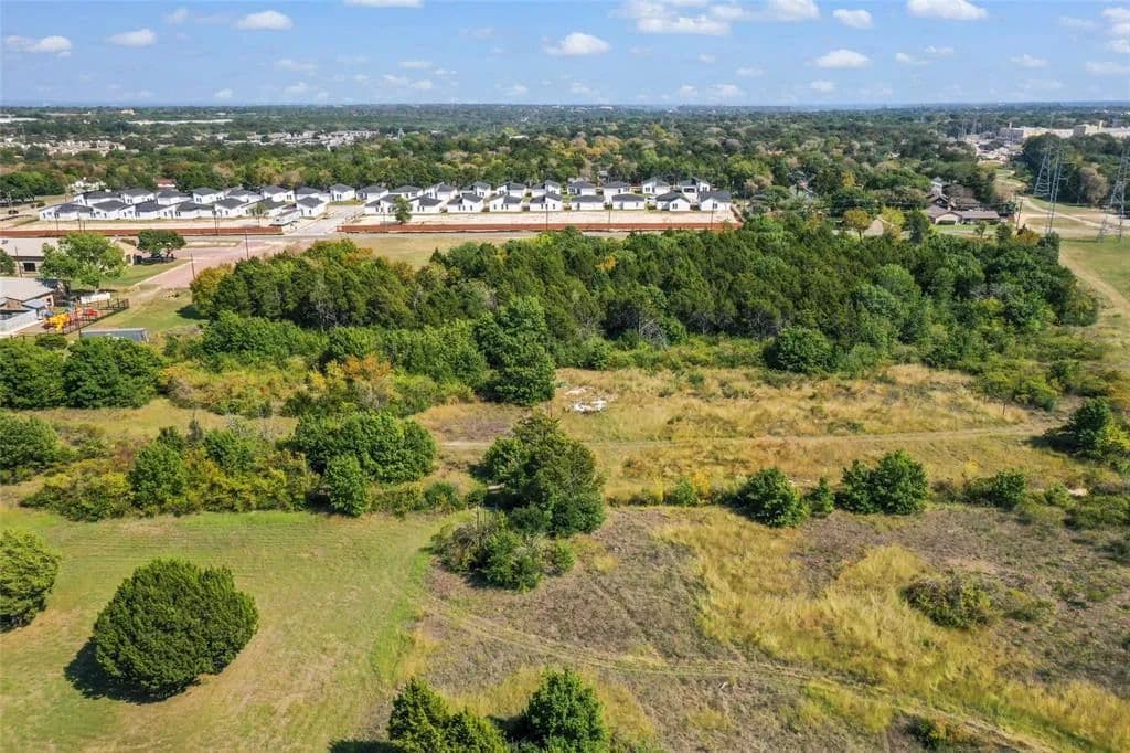 Vacant Land in Dallas - Dallas, Texas, 75233