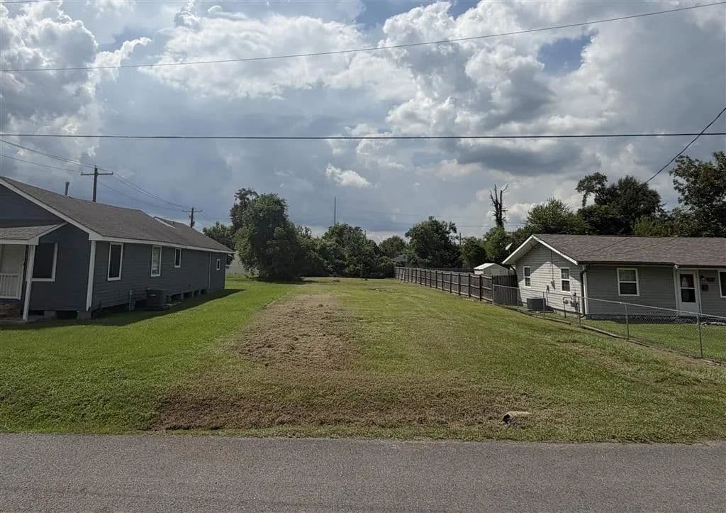 Lots & Land-Other in Lake Charles - Lake Charles, Louisiana, 70601