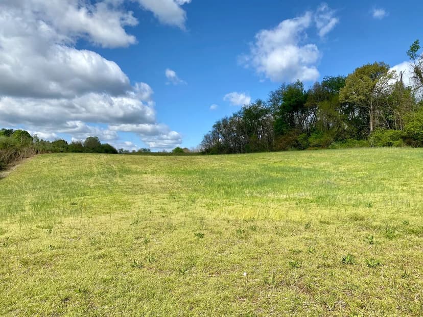 Vacant Land (10+ Acres) in Somerset