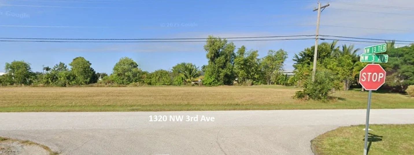 Vacant Land in Cape Coral - Cape Coral, Florida, 33993