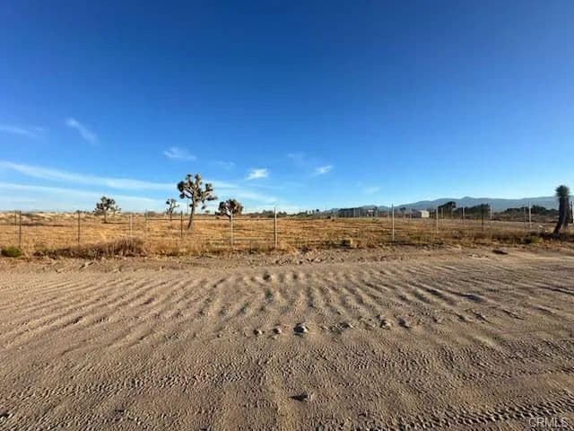 Land -Single Family Acreage in Phelan - Phelan, California, 92371