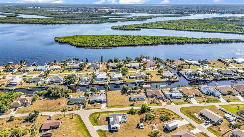 Vacant Land in Punta Gorda - Punta Gorda, Florida, 33983