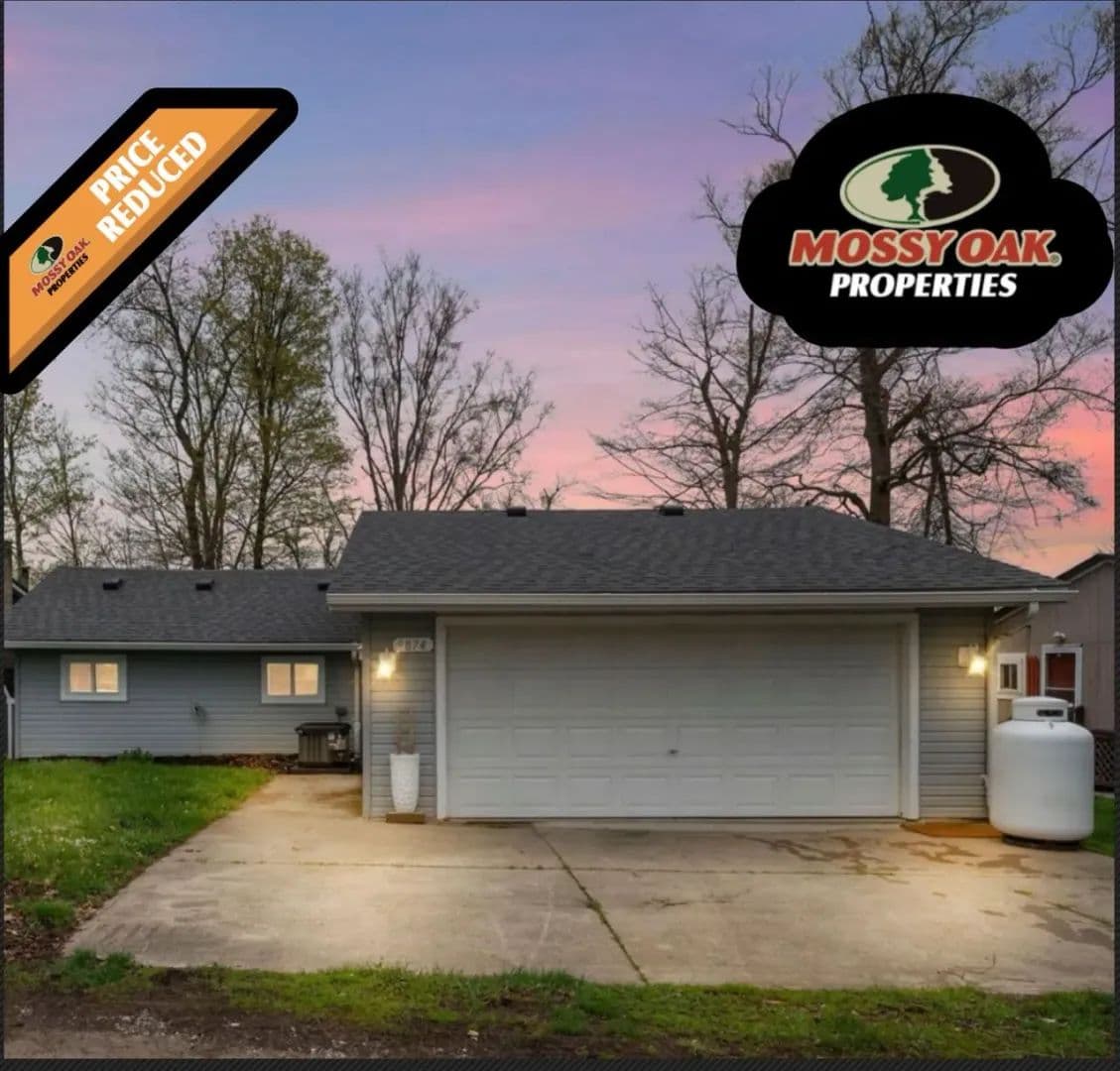 Little Long Lake Cottage - Montgomery, Michigan, 49255
