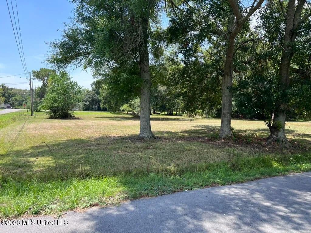 0.09 Acres of Land for Sale in Gulfport, MS - Gulfport, Mississippi, 39501