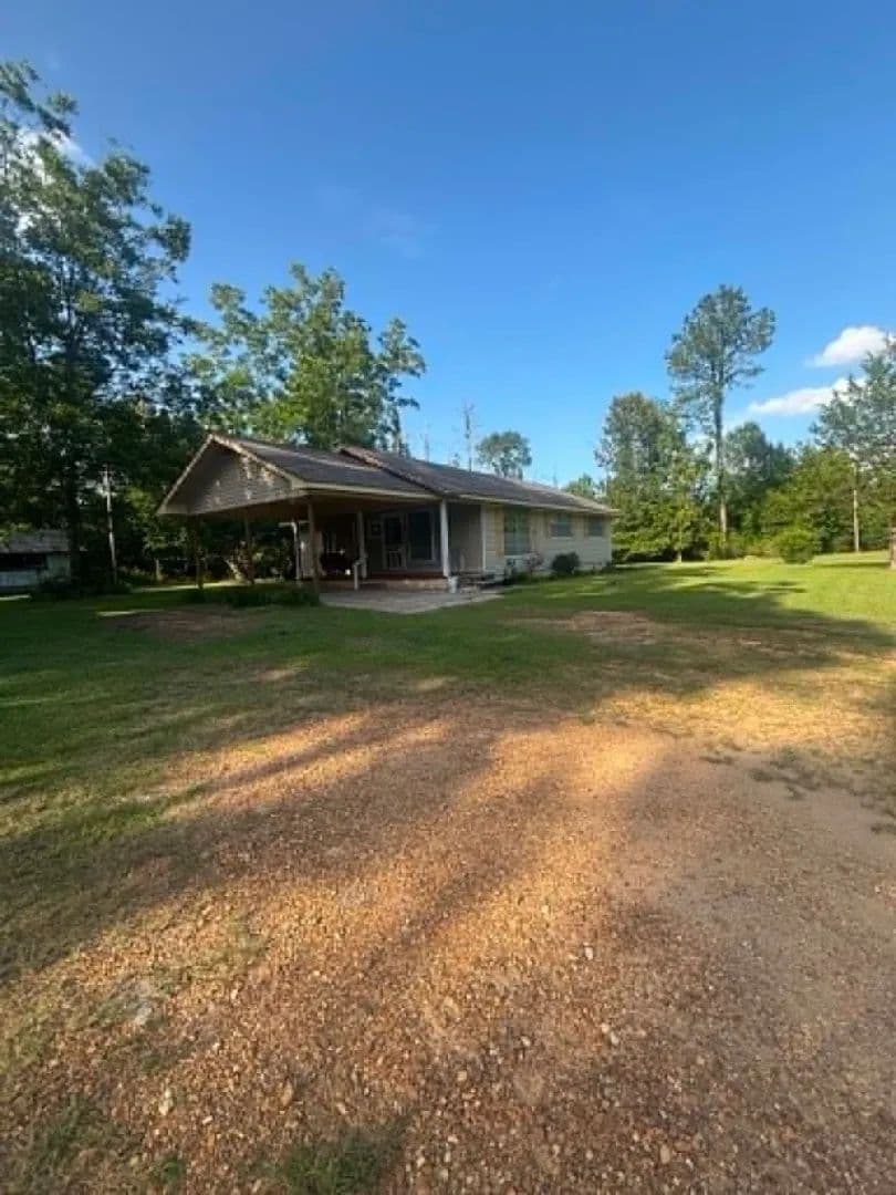 Completely Remodeled 3-Bedroom Home on 1.5 Acres in the Wesson School District - Wesson, Mississippi, 39191