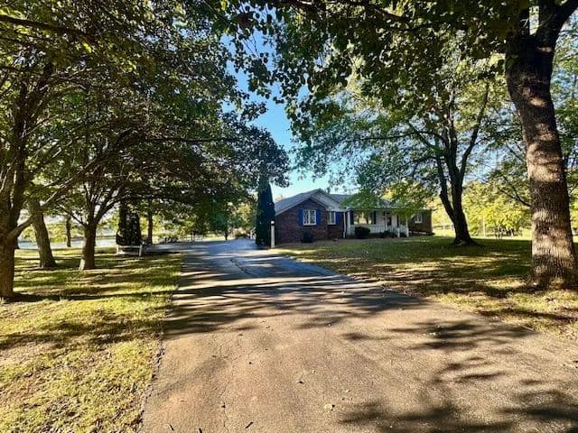 Lakefront Home in Sparta, Tennessee for Sale - 2 Acres of Land