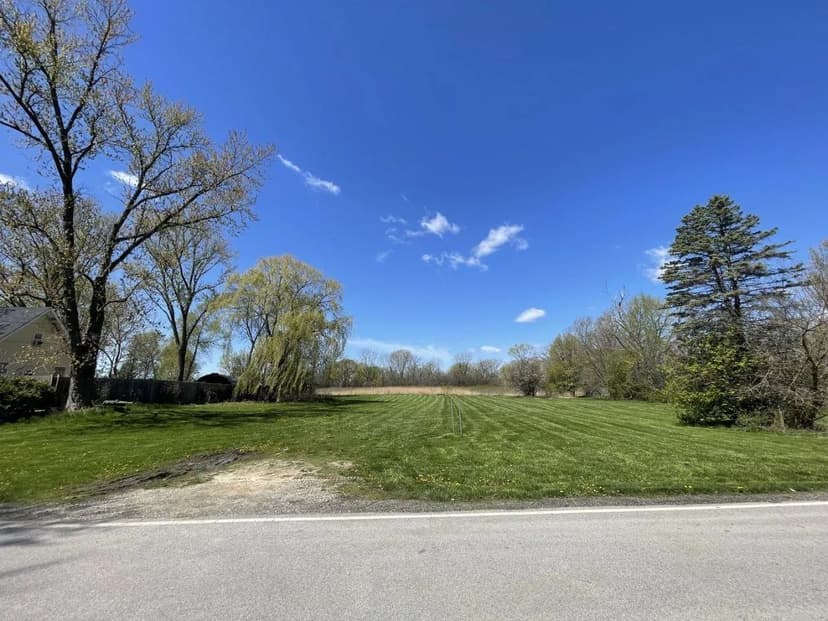 Land -Single Family Acreage in West Chicago