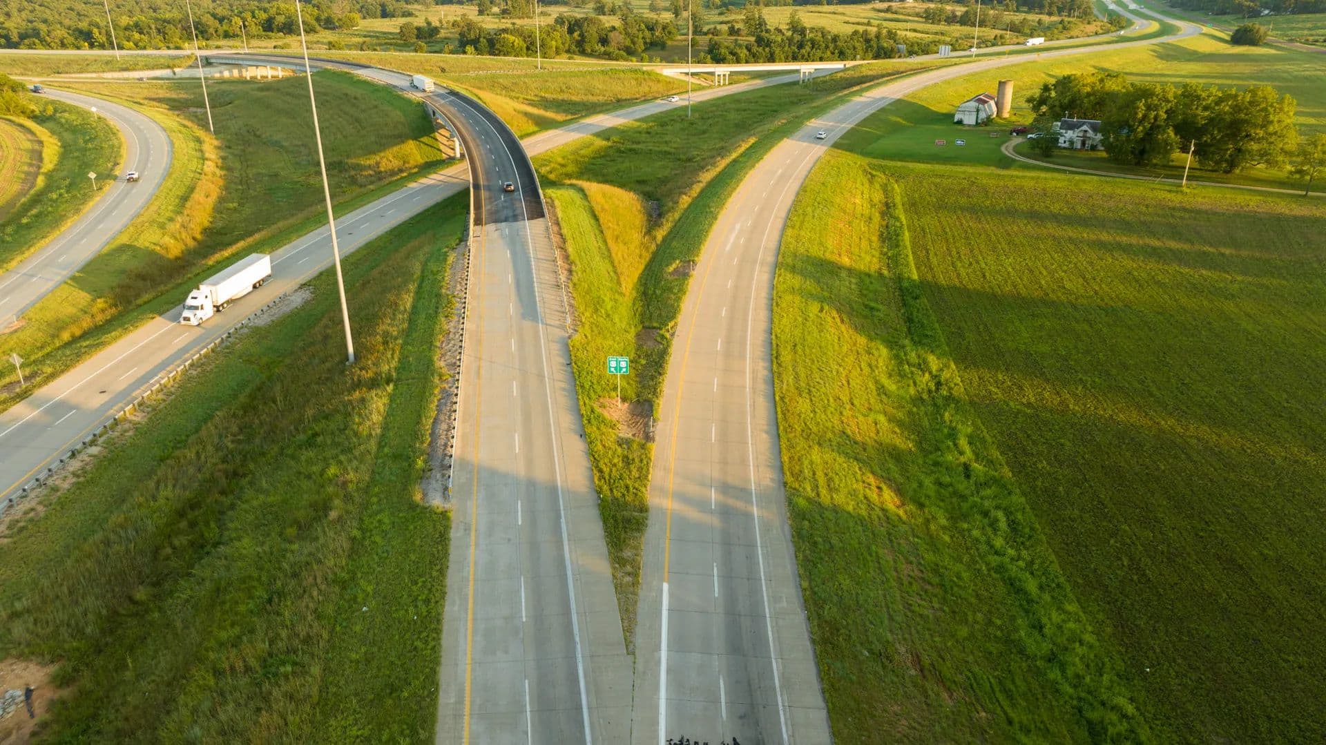 South Junction 60/63 - Willow Springs, Missouri, 65793