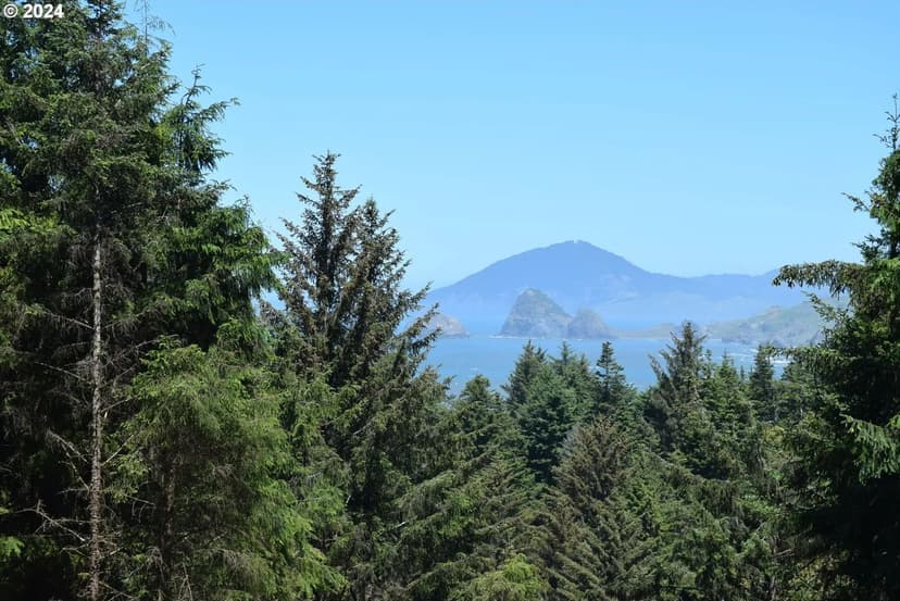 Lots & Land-Other in Gold Beach