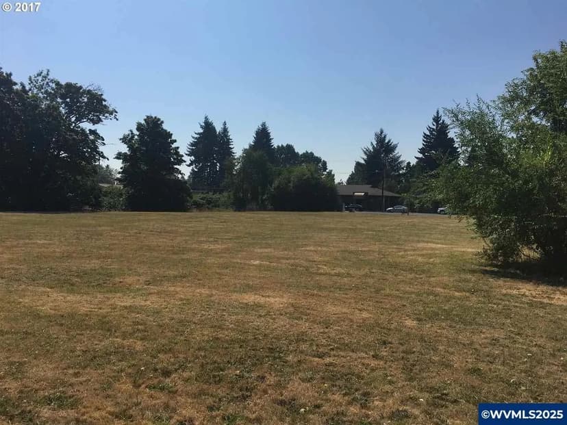 Vacant Land (0-10 Acres) in Eugene