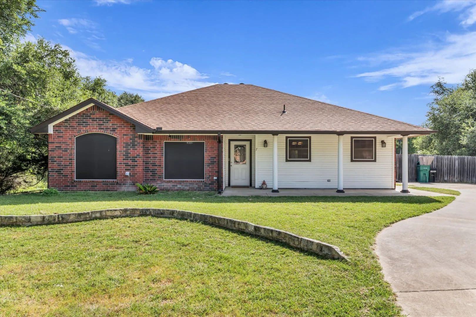 Lake Belton Living | Texas - Belton, Texas, 76513