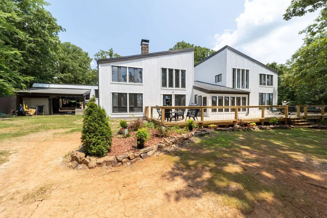 Hackett Hilltop Lodge - land for sale