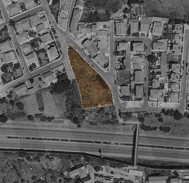 2754 Acres of Land for Sale in Carcavelos e Parede, Cascais - land for sale
