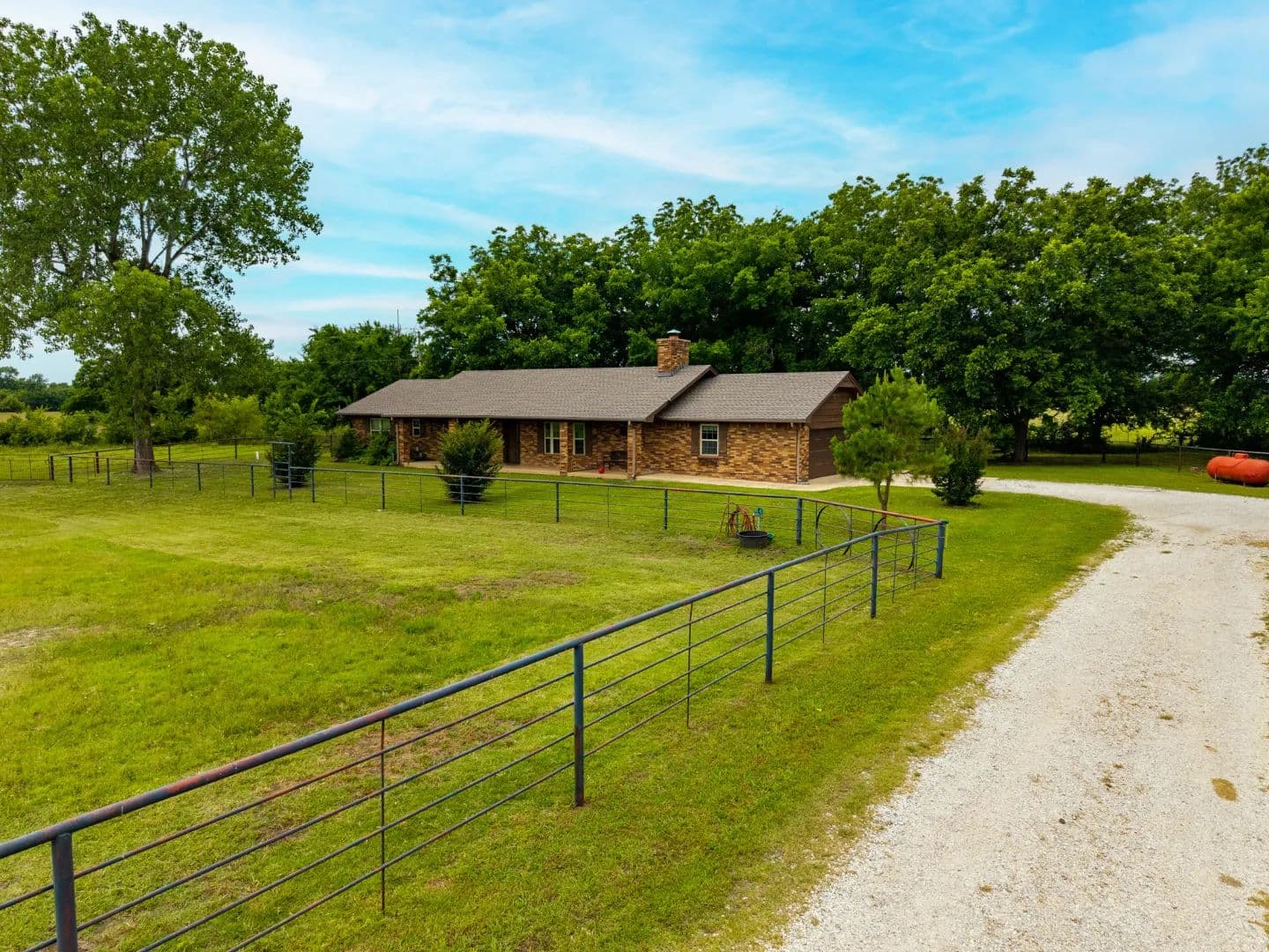 Anderson Horse Safe Ranch - Okemah, Oklahoma, 74859