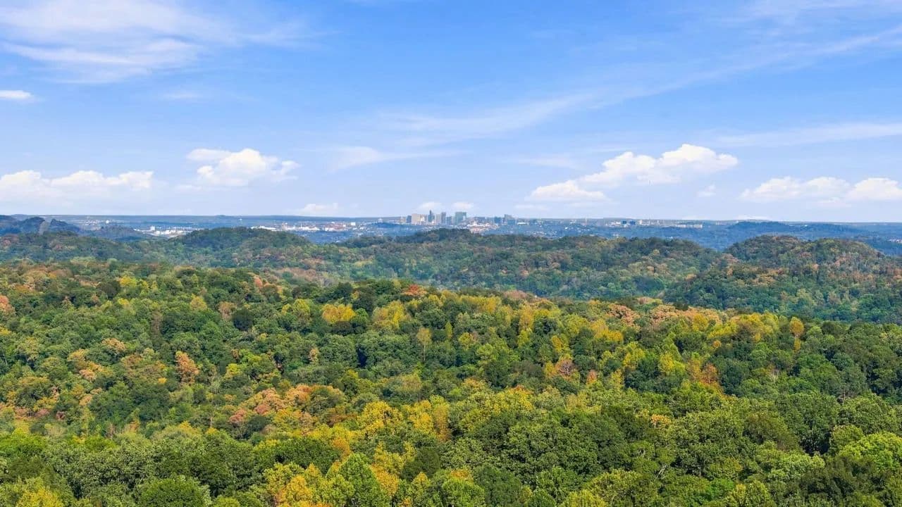 Nashville’s Hidden 151-Acre Retreat - Nashville, Tennessee, 37129
