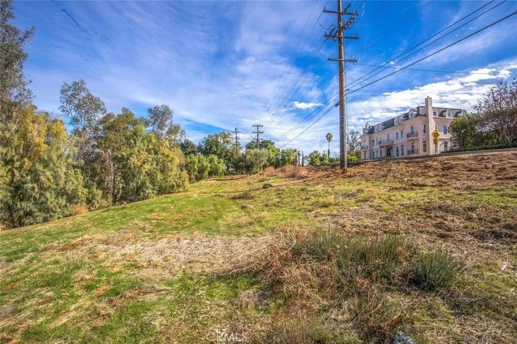 Lots & Land-Other in Redlands - Redlands, California, 92373