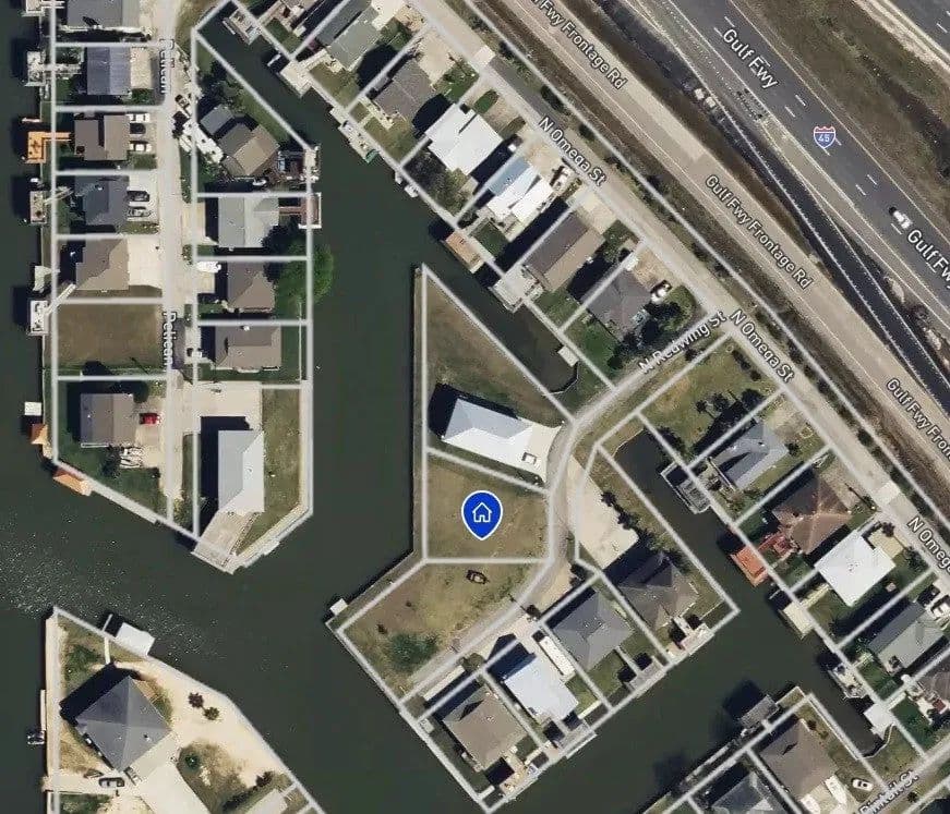 Lots & Land-Other in La Marque - La Marque, Texas, 77568