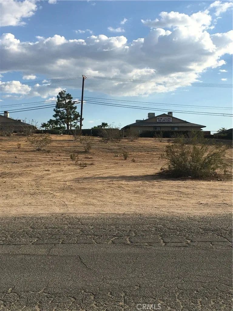 Vacant Land in Hesperia - Hesperia, California, 92345