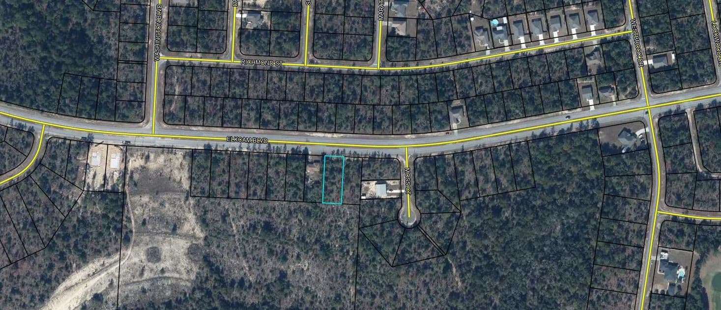 Property from Lot 15 Elkcam Boulevard - KW - Chipley, Florida, 32428
