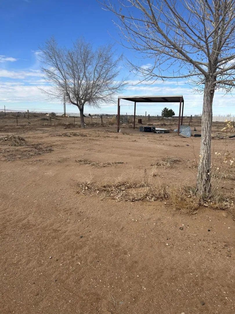 Land -Single Family Acreage in Los Lunas - Los Lunas, New Mexico, 87031