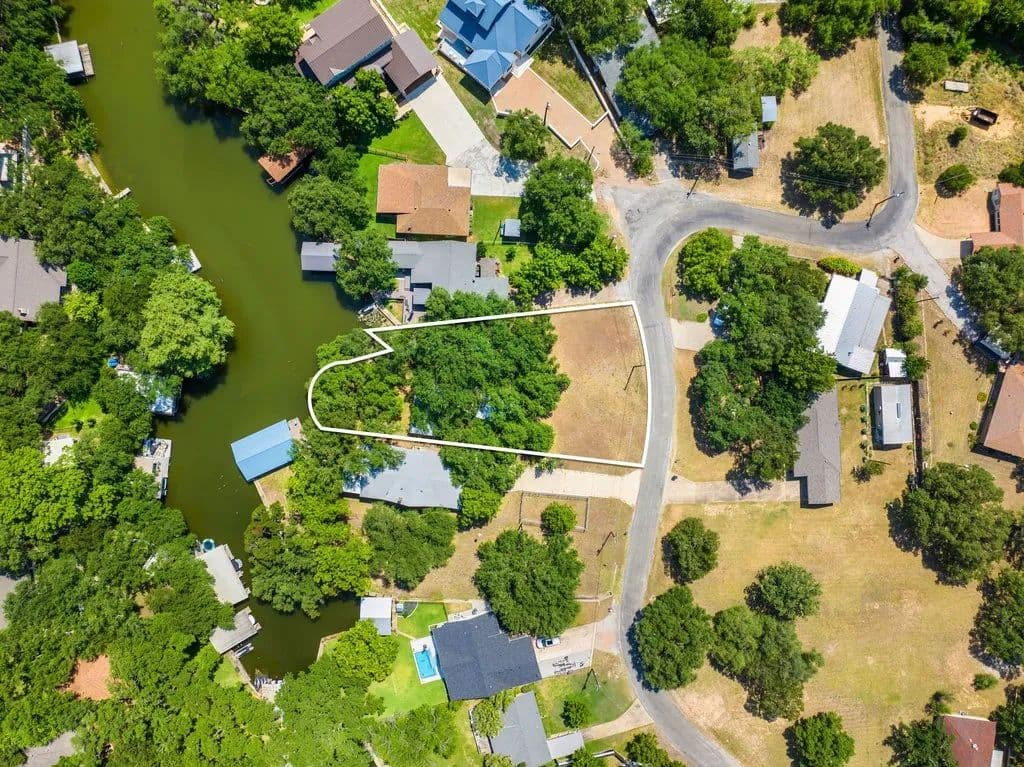Vacant Land in Kingsland - Kingsland, Texas, 78639
