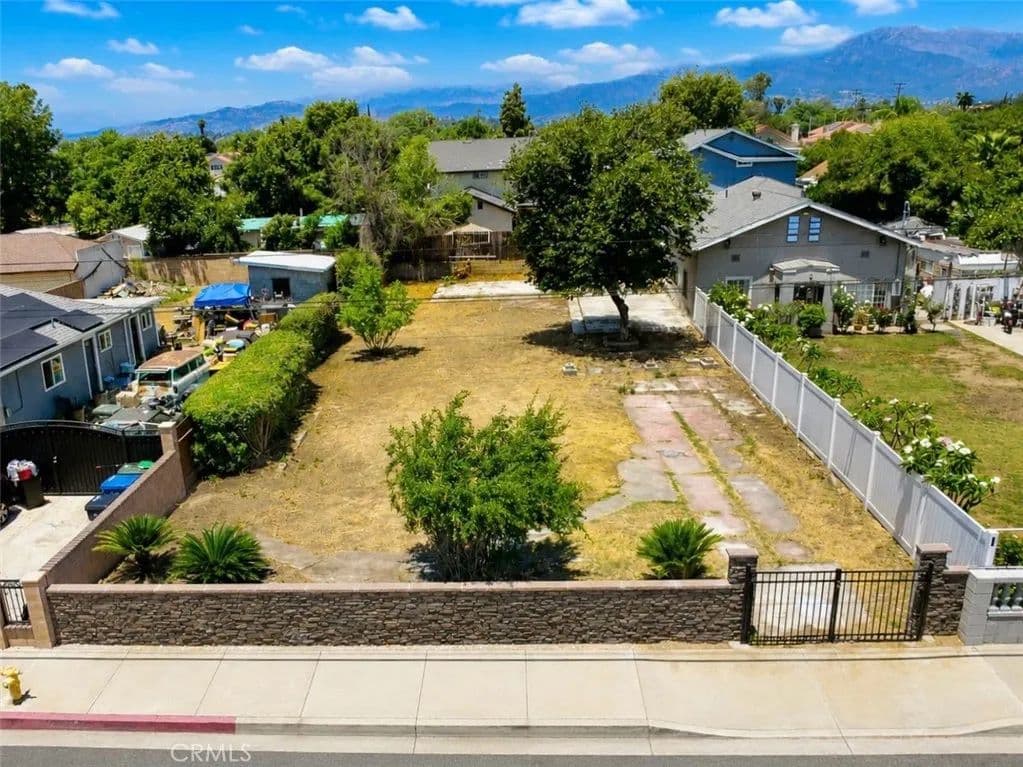 0.15 Acres of Land for Sale in Pomona, CA - Pomona, California, 91766