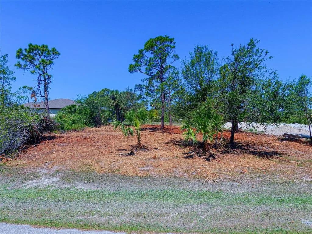 Vacant Land in Rotonda West - Florida, 33947