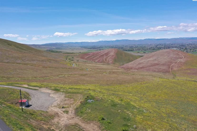 Property from 3610 S 40th Ave - KW