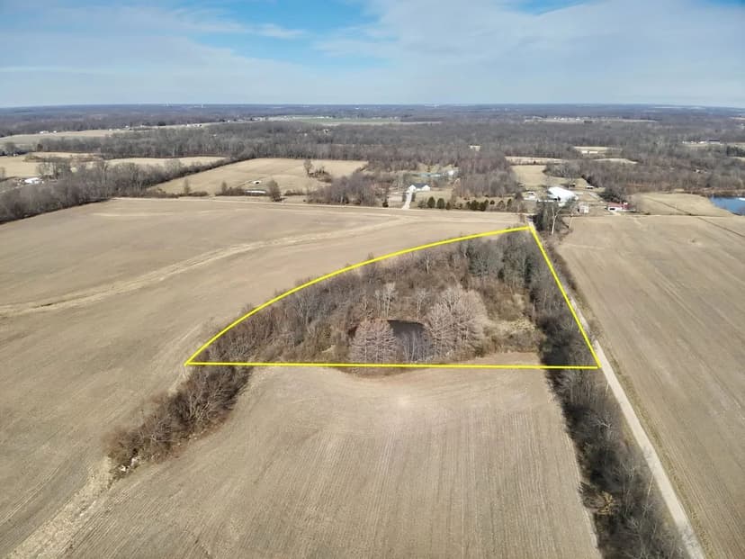 4.6 Acres +/- For Sale in Marion County, IL