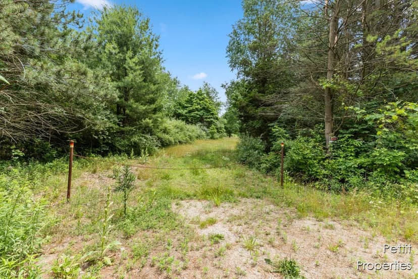 Property from 6804 S Maple Island - KW