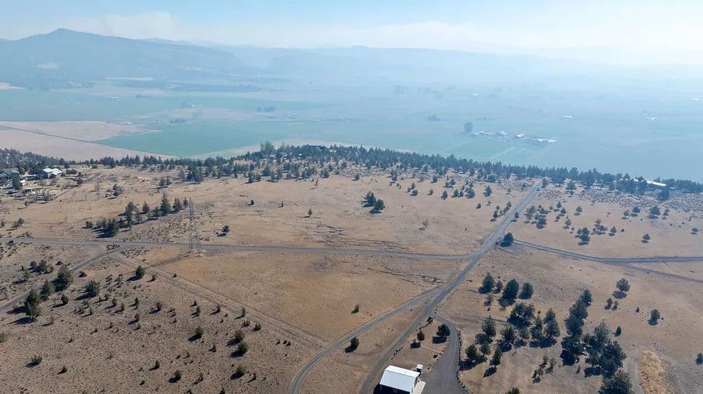 Land -Single Family Acreage in Prineville - Prineville, Oregon, 97754