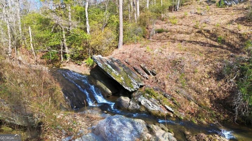 Property from LOT 4 Olde Rockhouse Lane - KW