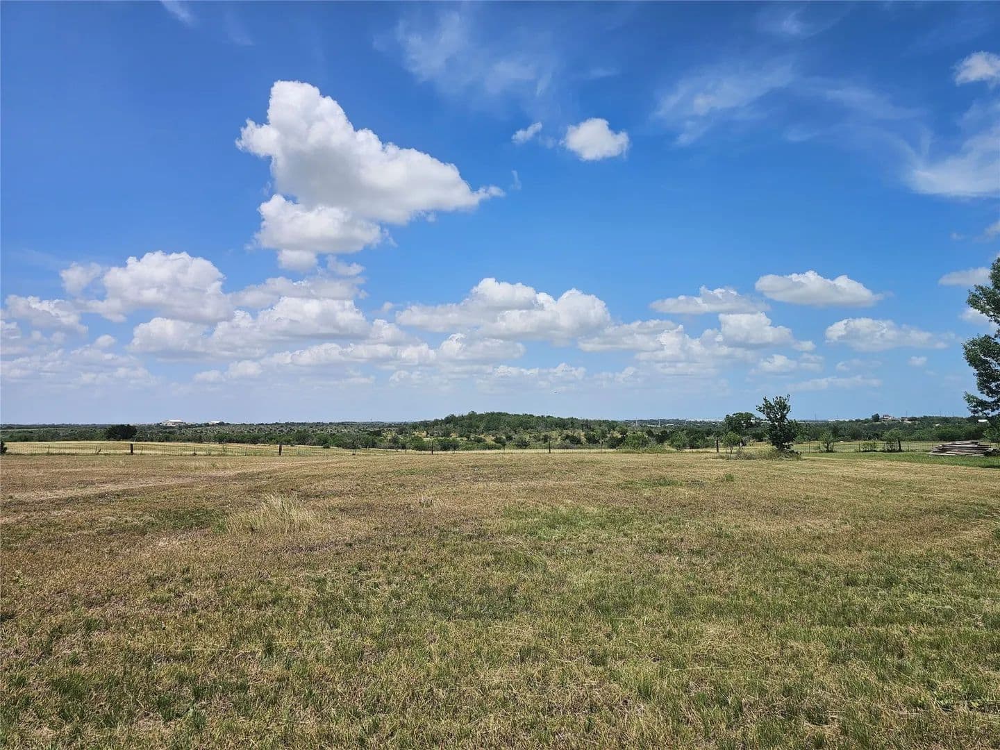 1.25 Acres of Land for Sale in Austin, TX - Austin, Texas, 78719