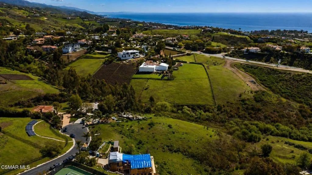 Vacant Land in Malibu - Malibu, California, 90265